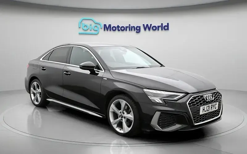 Używany Audi A3 S-Line 110 KM (80 kW) 2024 Sedan/Limuzyna