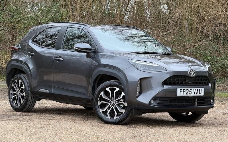 Used Toyota Yaris Hybrid Design 116 HP (85 kW) 2026 Estate