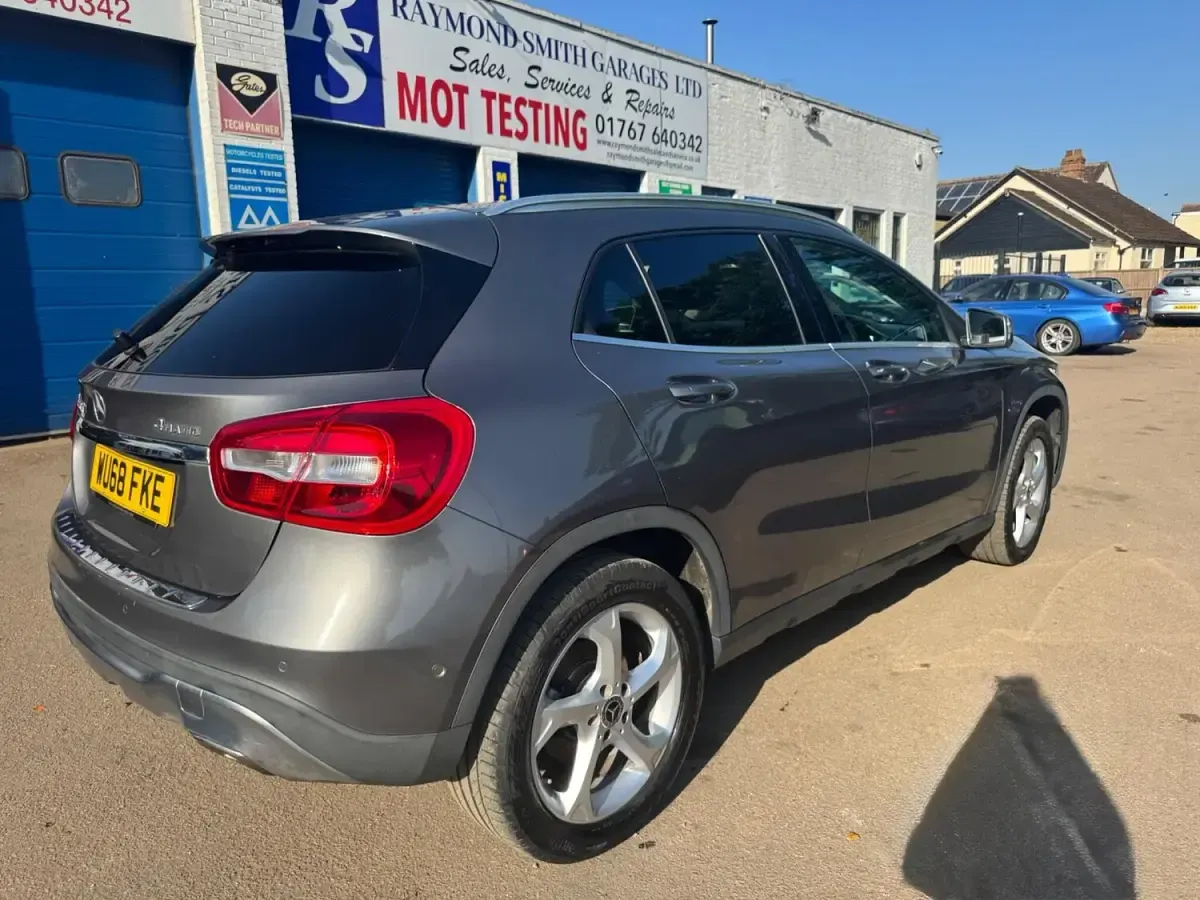 Used Mercedes GLA220 Executive 2018 Grey SUV