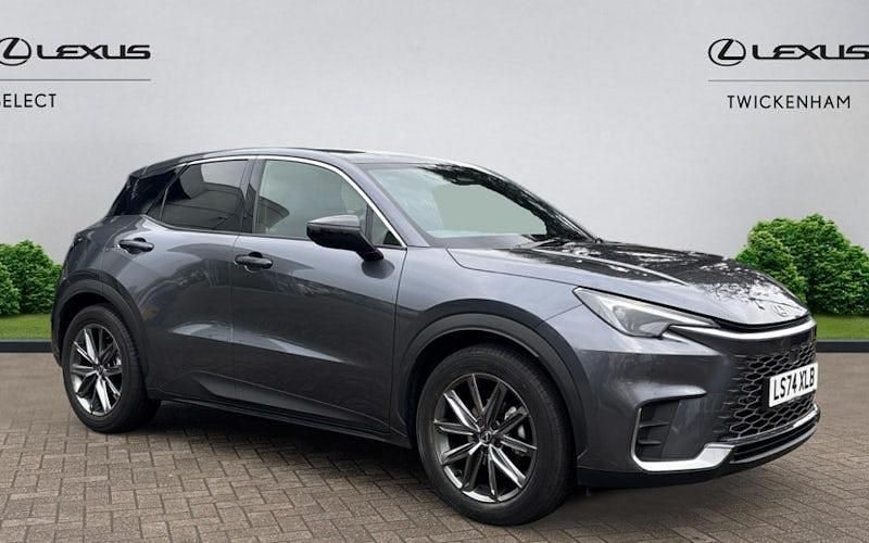 Used 2025 Lexus LBX SUV | £29,950 (Fair price) - Image 1/4