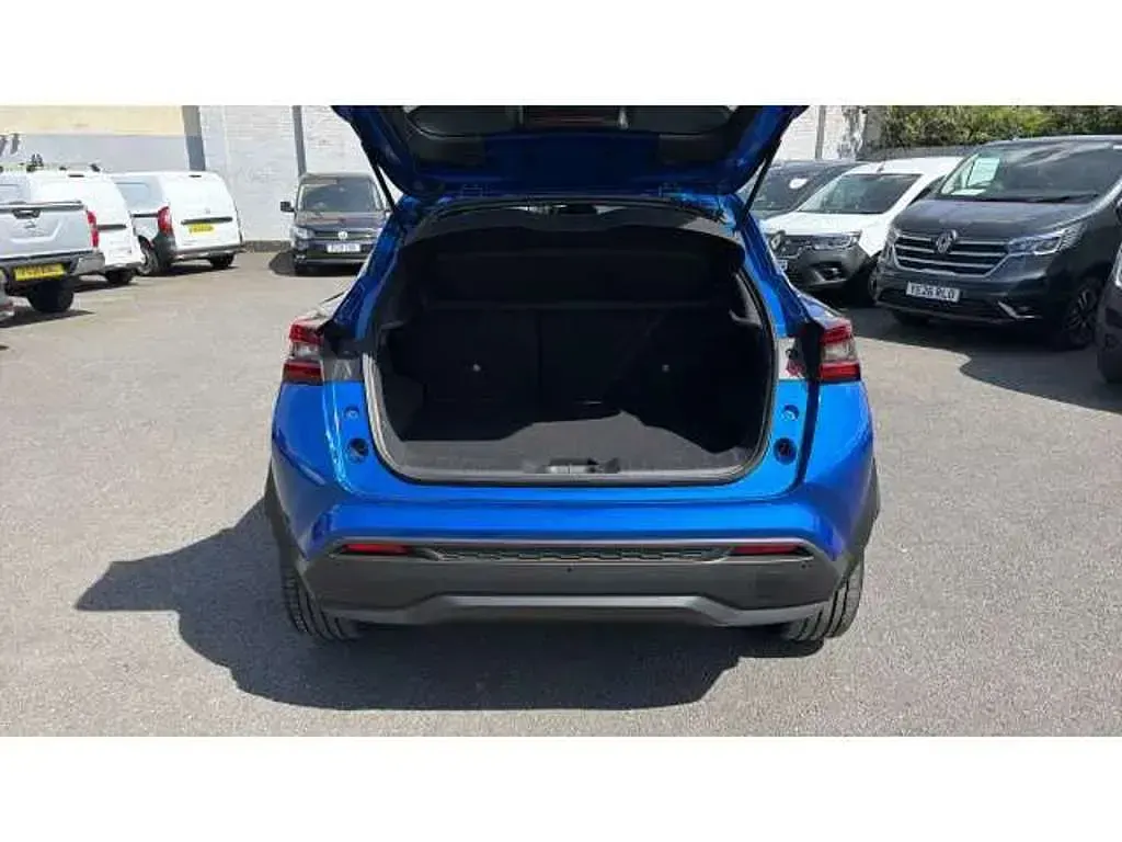 Used Nissan Juke Tekna 114 HP (83 kW) 2025 Blue SUV