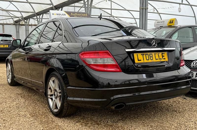 Used Mercedes C180 156 HP (114 kW) 2008 Black Sedan