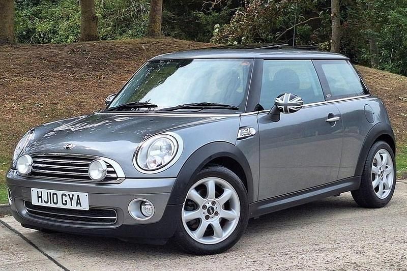 Silver Used 2010 Mini Cooper Hatch Hatchback | £4,995 (Super price) - Image 1/1