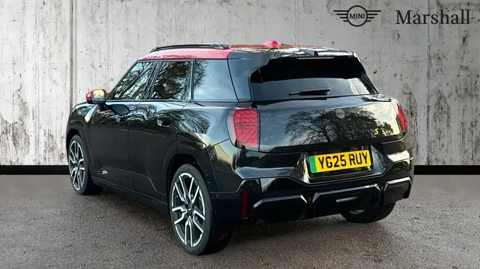 Used Mini Aceman 158 kW (215 HP) 2025 Black SUV