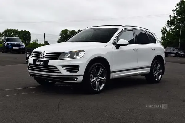 Used VW Touareg R-line Plus 262 HP (192 kW) 2017 White SUV
