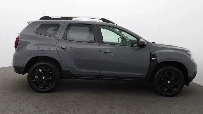 Used Dacia Duster Extreme 130 HP (95 kW) 2022 Grey SUV
