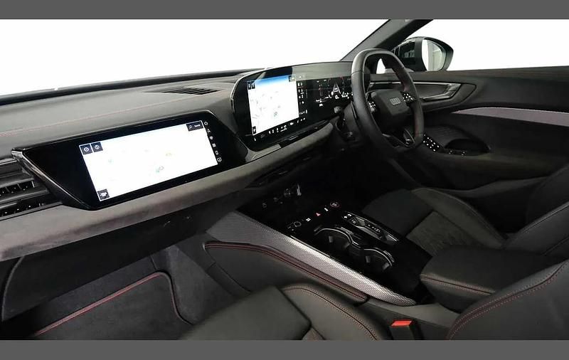 Used Audi A5 Advanced 200 HP (147 kW) 2024 Blue Sedan