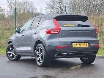 Usado Volvo XC40 R-Design 150 HP (110 kW) 2018 Cinzento SUV