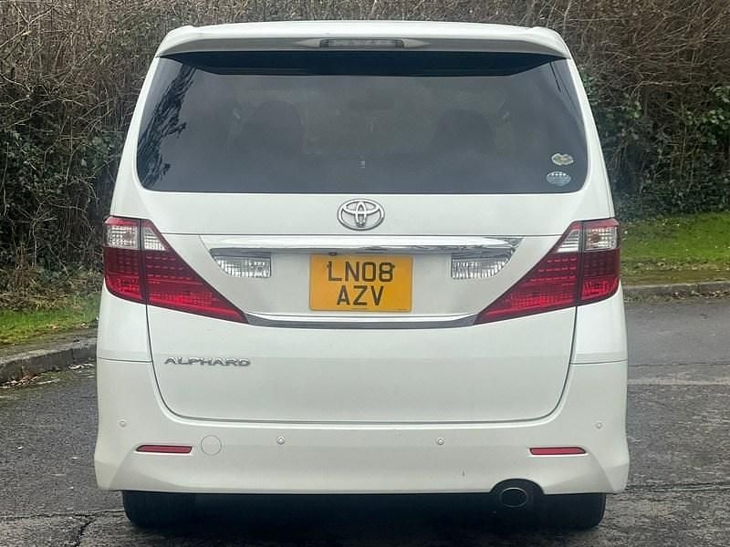 Usado Toyota Alphard 2008 Branco Monovolume