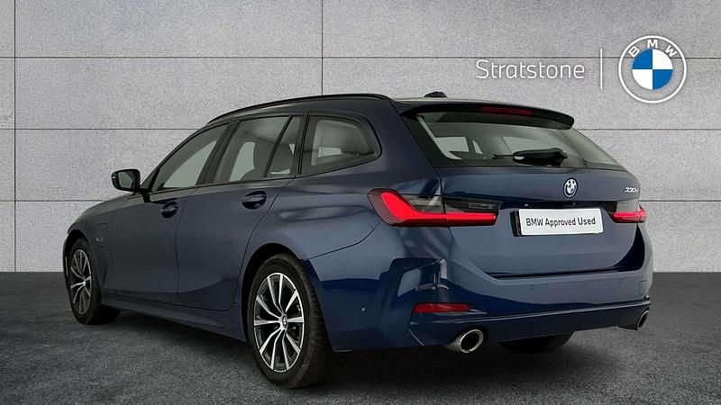 Used BMW 330e Sport Line 288 HP (211 kW) 2022 Blue Estate