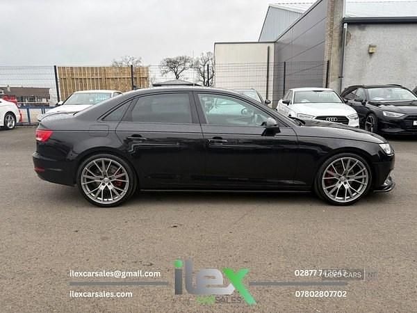 Used Audi A4 Comfort 150 HP (110 kW) 2016 Black Sedan