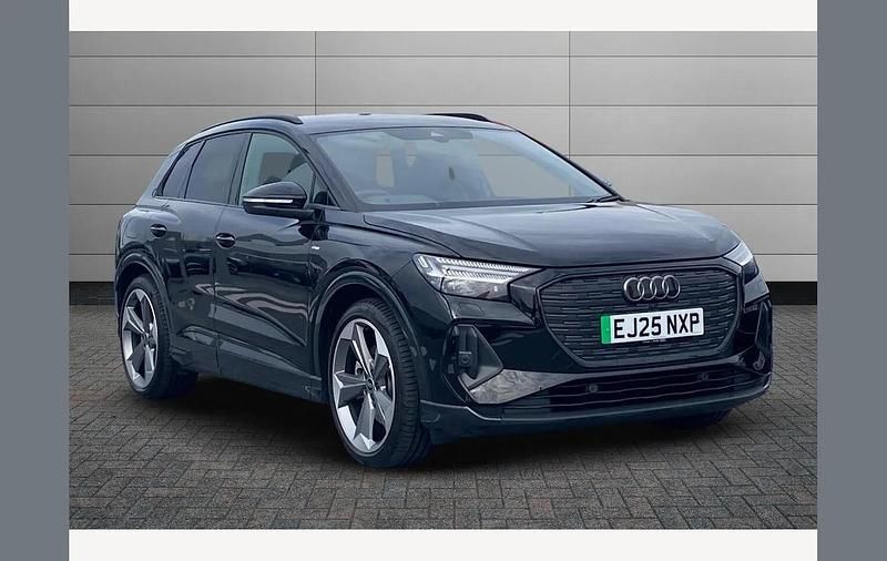 Black Used 2025 Audi Q4 e-tron Black Edition SUV | £38,150 (Fair price) - Image 1/4