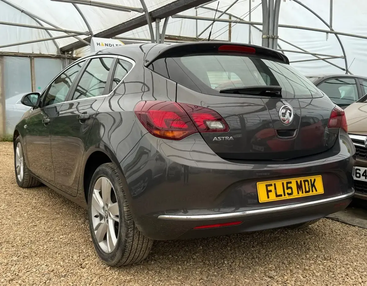 Used Vauxhall Astra SRi 2015 Grey Hatchback