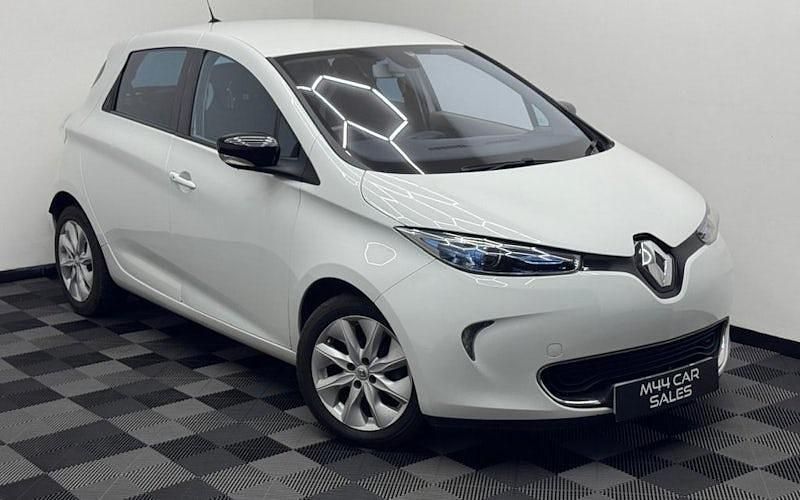 White Used 2014 Renault Zoe Dynamique Hatchback | £3,950 (Fair price) - Image 1/4