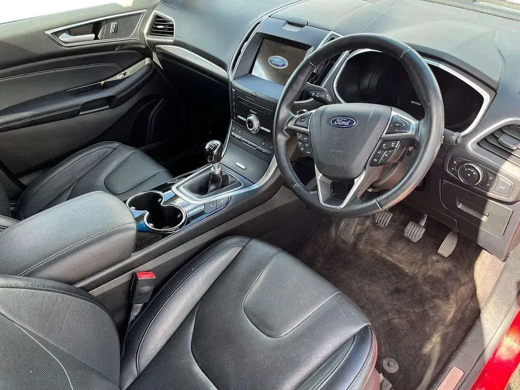 Gebraucht Ford Edge Titanium 177 PS (130 kW) 2017 Rot SUV