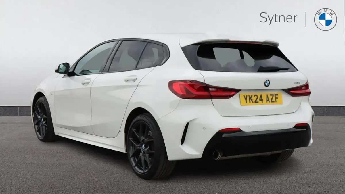 Used BMW 118 M Sport 134 HP (98 kW) 2024 White Hatchback