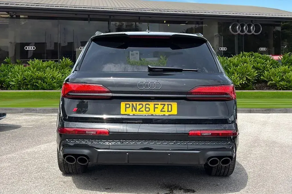 New Audi SQ7 Comfort 507 HP (372 kW) 2026 Black SUV