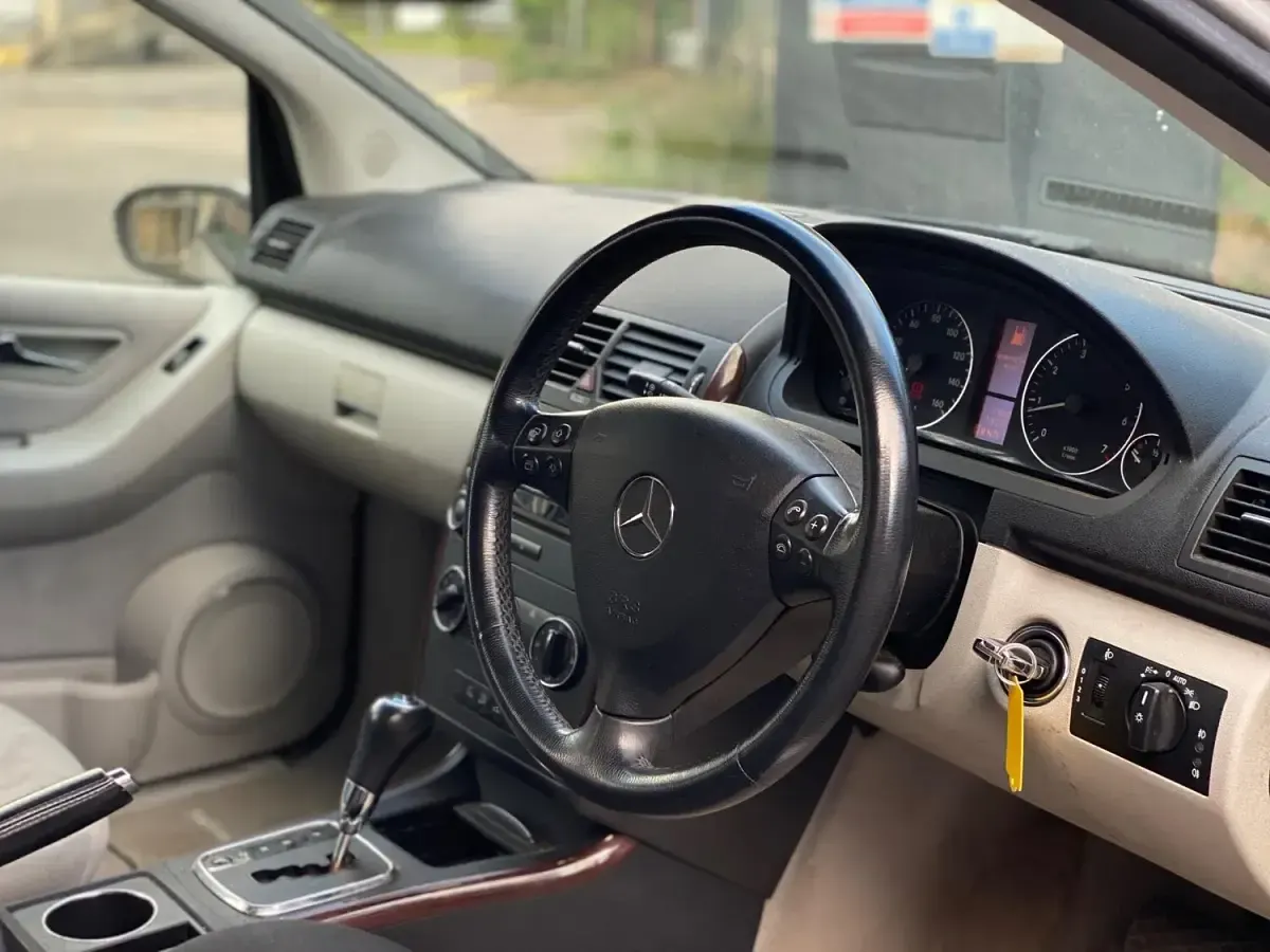 Used Mercedes A170 Elegance 2007 Silver Hatchback