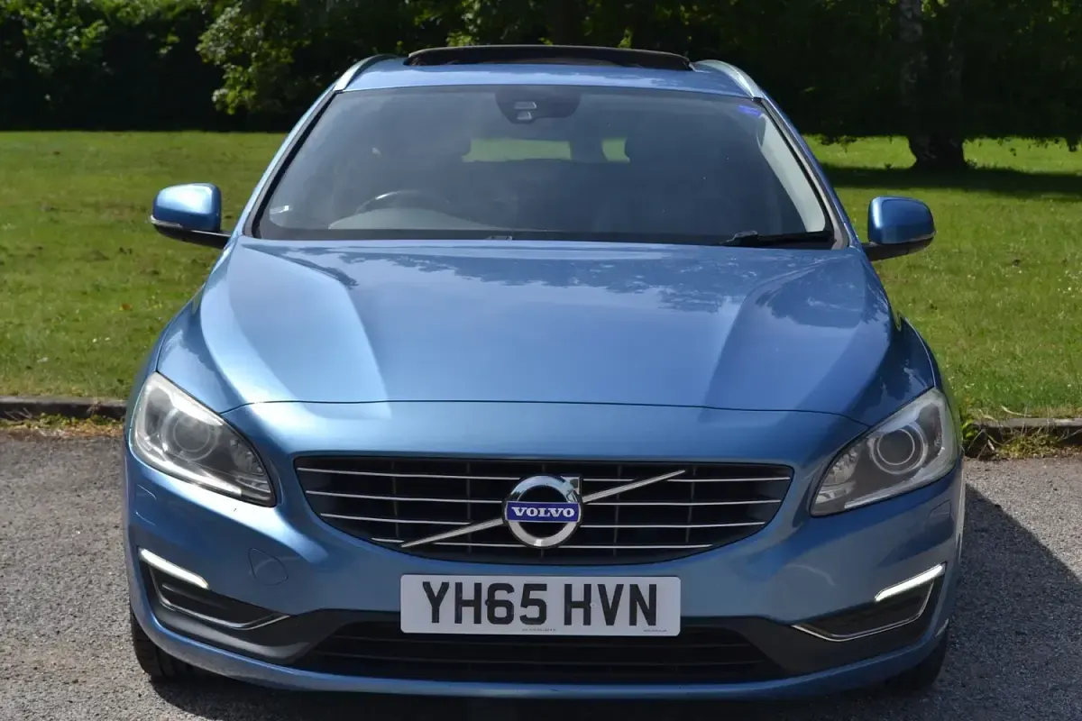 Usado Volvo V60 SE Lux 2015 Azul Carrinha