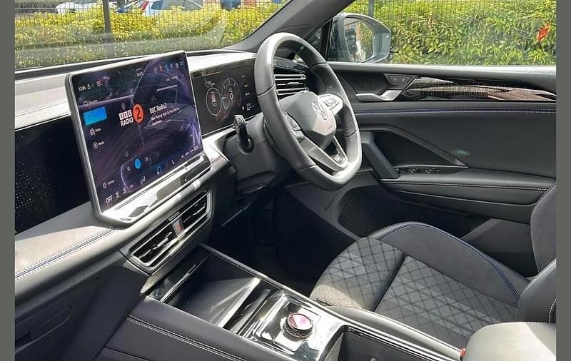 Used VW Tiguan R-line 150 HP (110 kW) 2025 Blue SUV