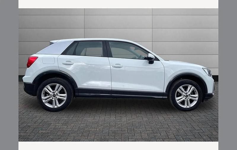 Used Audi Q2 Sport 150 HP (110 kW) 2024 White SUV