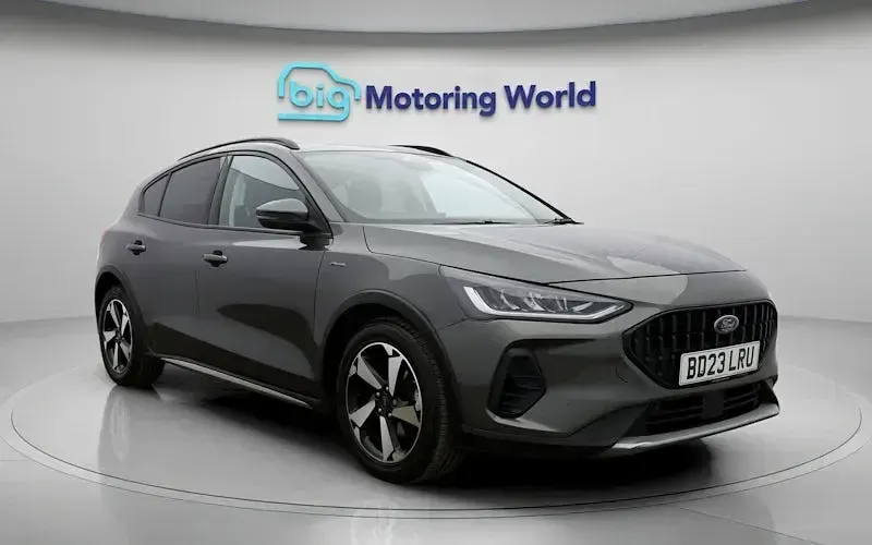Used Ford Focus Active 125 HP (91 kW) 2023 Grey Hatchback