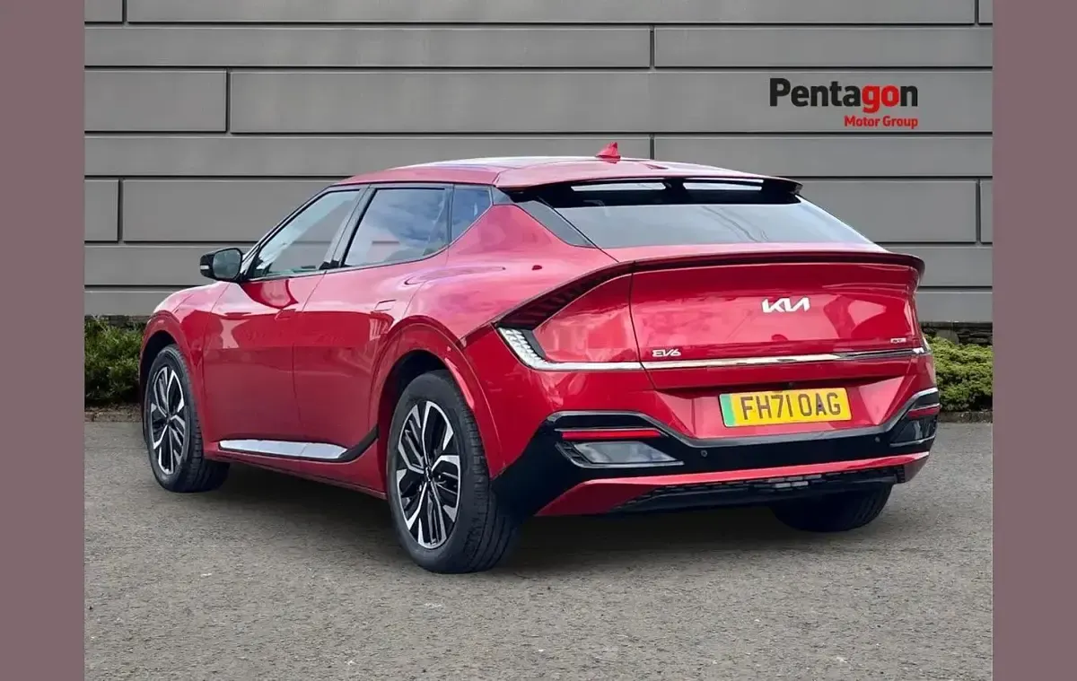 Używany Kia EV6 GT-Line 236 kW (321 KM) 2022 Czerwony SUV