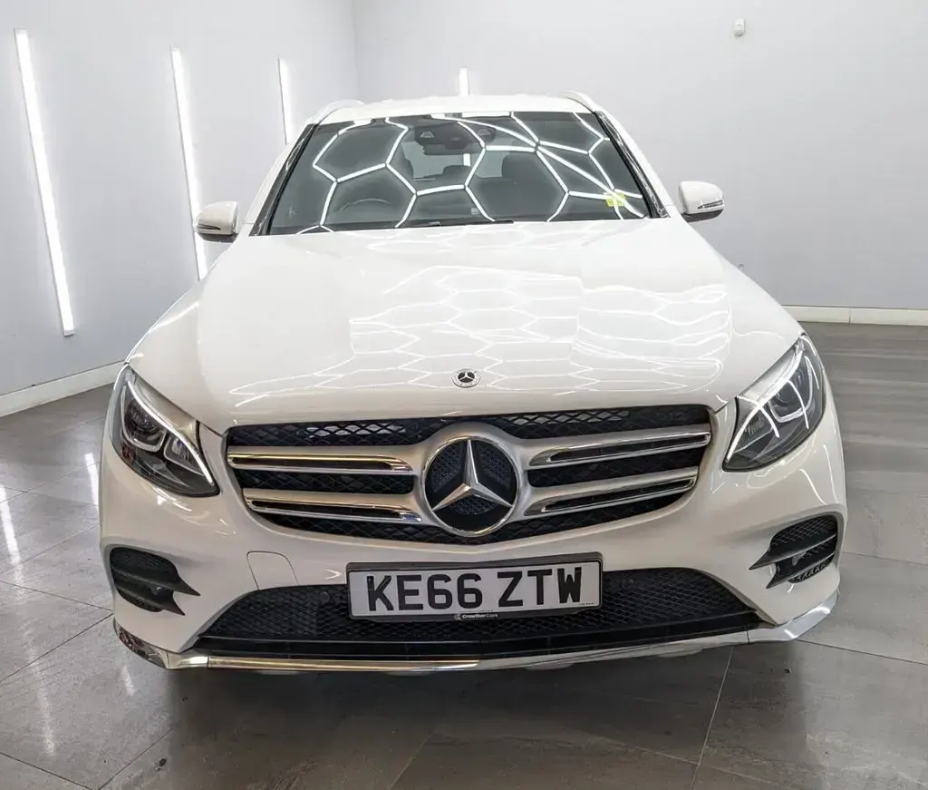 Used Mercedes GLC220 AMG line 170 HP (125 kW) 2017 White SUV