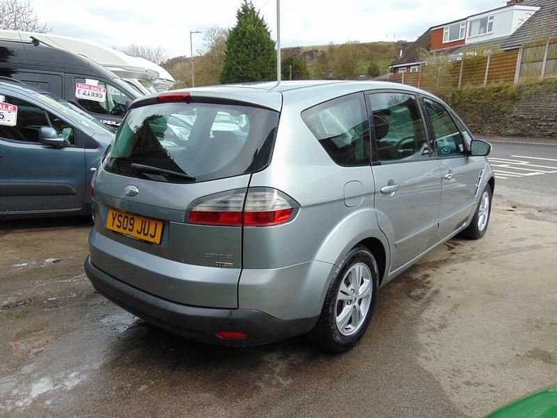 Used Ford S-MAX Zetec 2009 Silver MPV