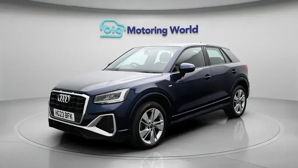 Used Audi Q2 S-Line 150 HP (110 kW) 2023 Blue SUV