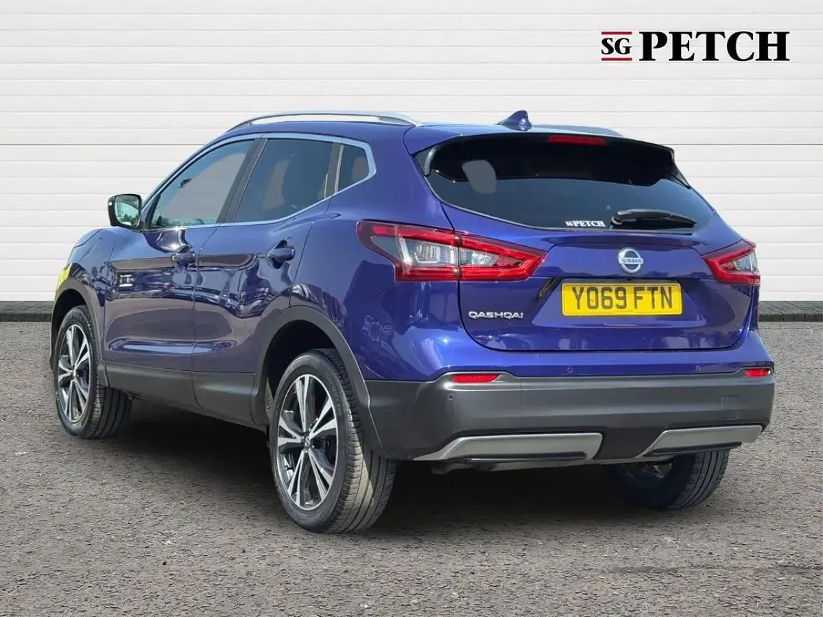Used Nissan Qashqai N-Connecta 138 HP (101 kW) 2020 Blue SUV