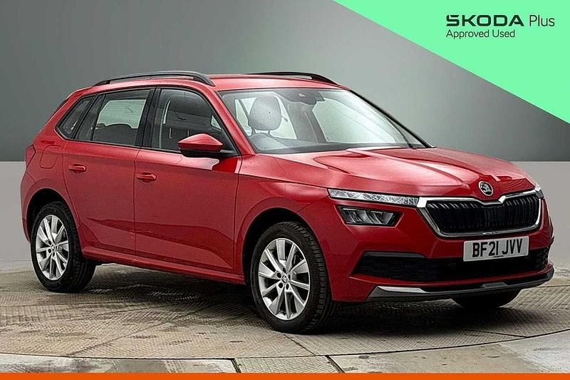 Used Skoda Kamiq SE 70 HP (51 kW) 2021 Corrida red SUV