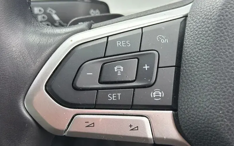 Used VW Golf VIII Life 110 HP (80 kW) 2021 Black Estate