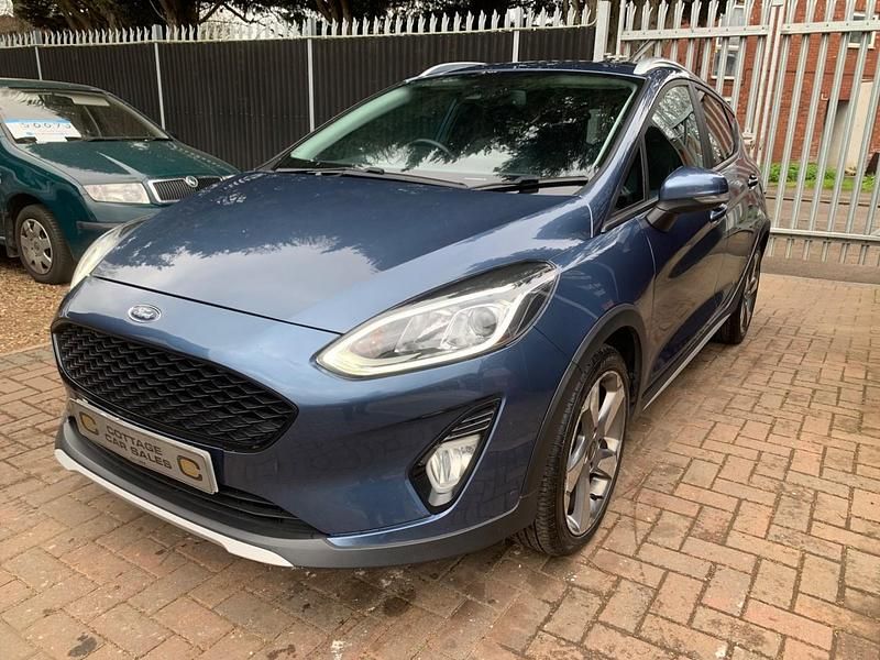 Usado Ford Fiesta Active X 100 HP (73 kW) 2019 Azul Citadino