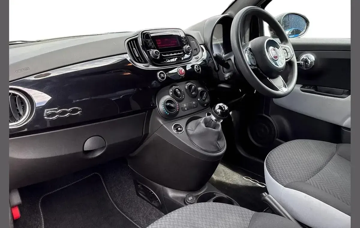 Begagnad Fiat 500 Pop 68 HK (50 kW) 2020 Svart Halvkombi