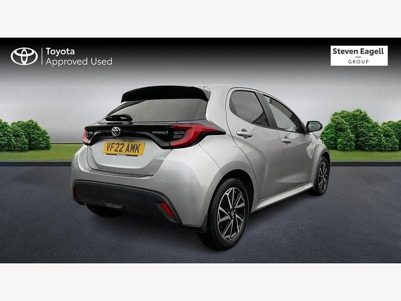 Used Toyota Yaris Hybrid Design 2022 Silver Hatchback