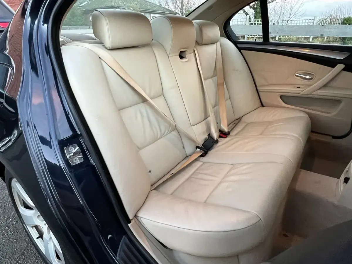 Used BMW 525 Exclusive 215 HP (158 kW) 2007 Blue Sedan