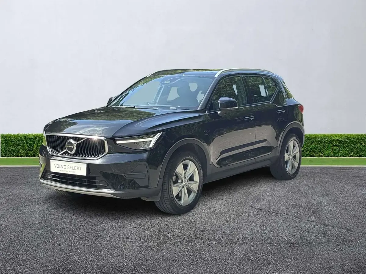 Used Volvo XC40 Core 2023 Black SUV