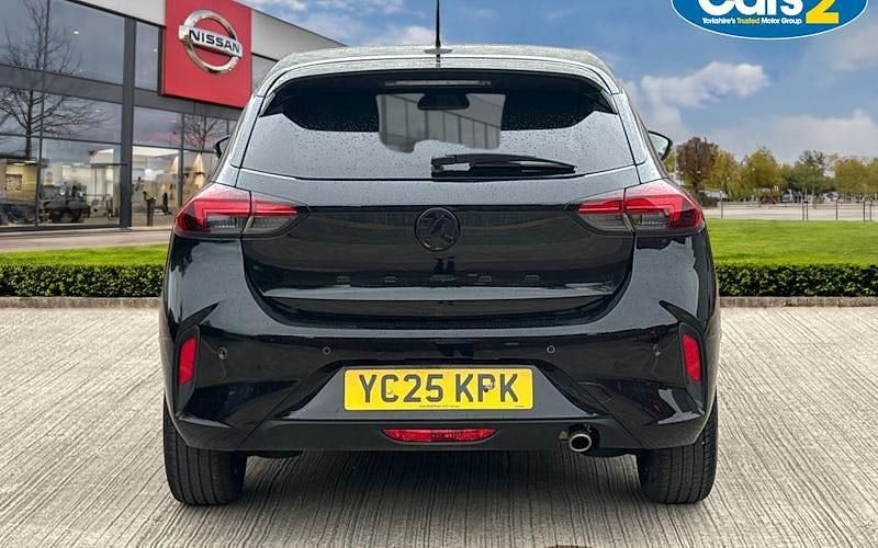 Second-hand Vauxhall Corsa 101 CP (74 kW) 2025 Negru Hatchback