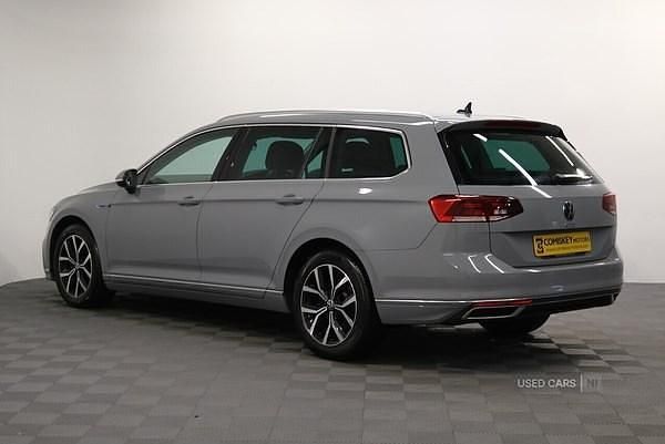 Used VW Passat GTE 218 HP (160 kW) 2022 Grey Estate
