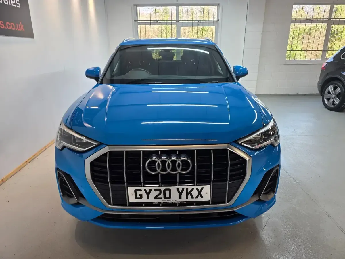 Second-hand Audi Q3 S-Line 150 CP (110 kW) 2020 Albastru SUV