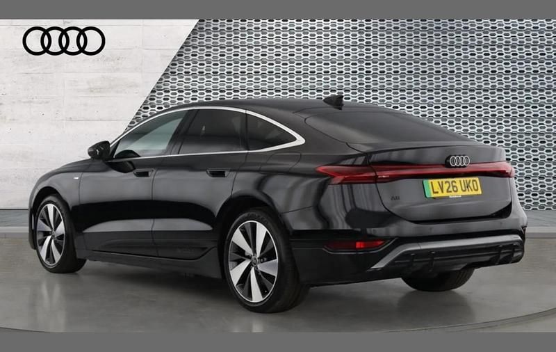 New Audi A6 e-tron S-Line 210 kW (286 HP) 2026 Black Hatchback