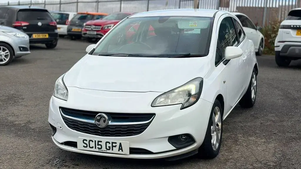 Used Vauxhall Corsa Excite 90 HP (66 kW) 2015 White Hatchback