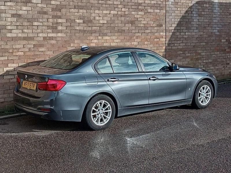 Used BMW 330e Comfort Edition 252 HP (185 kW) 2017 Grey Sedan