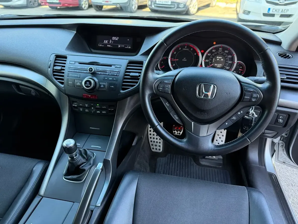 Used Honda Accord ES 147 HP (108 kW) 2012 Silver Sedan