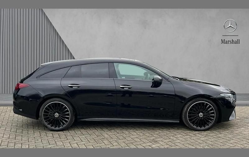 Used Mercedes CLA220 Shooting Brake AMG Line Premium Plus 187 HP (137 kW) 2025 Black Estate