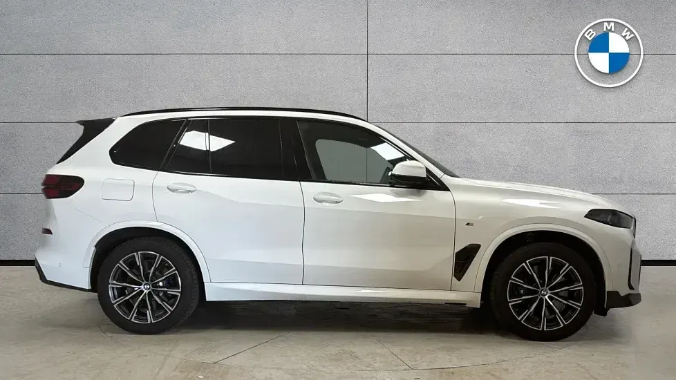 Used BMW X5 M Sport 482 HP (354 kW) 2026 White SUV