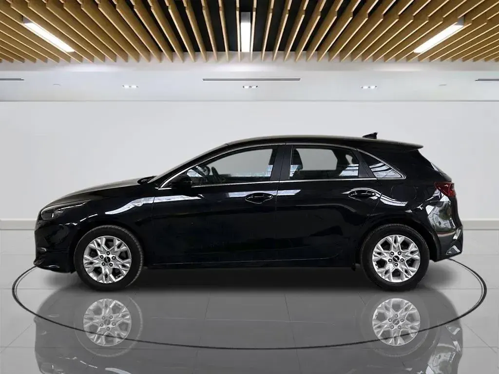 Used Kia Ceed 118 HP (86 kW) 2022 Black Hatchback