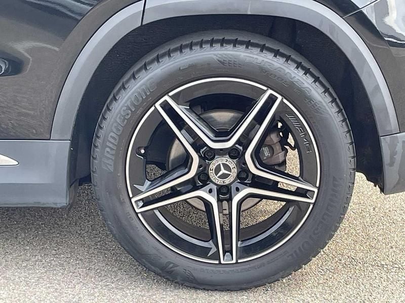 Used Mercedes GLA200 Executive 163 HP (119 kW) 2022 Black SUV