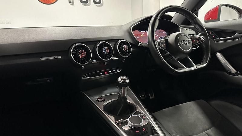 Used Audi TT Sport 230 HP (169 kW) 2014 Red Coupe